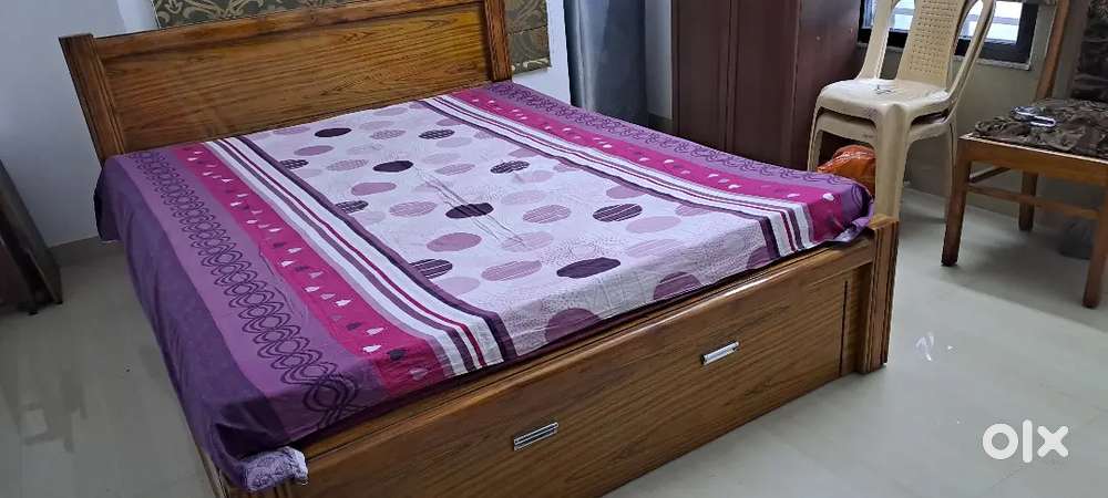 Double bed wooden new