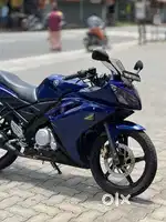 Yamaha R15 v1