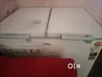 D freez godrej 300 ltr