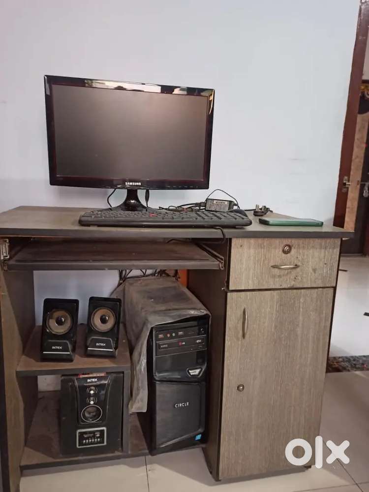 Sumsange computer with tabel and home theatre 10 year old