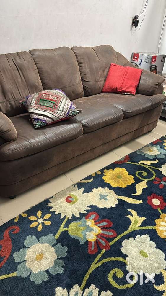 Godrej interio 5 seater sofa like new
