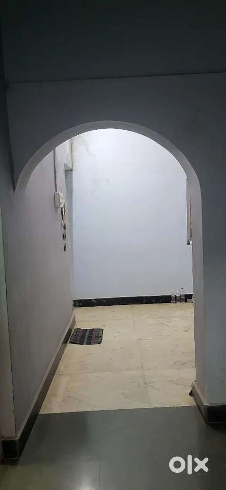 Male flatmate required .Huge bedroom and huge hall . Balcony available