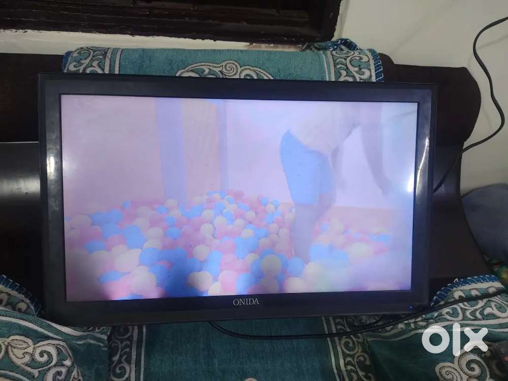 24Inch Onida led good condition sale moneyneed 1600  fix price