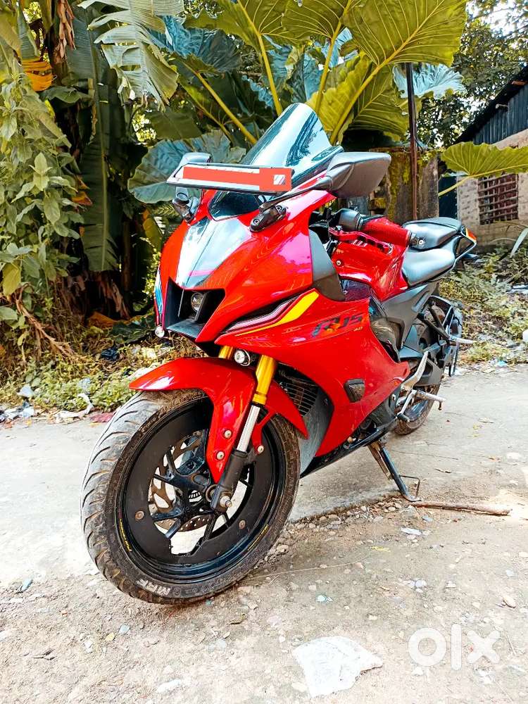 R15v4  red emi not available fast owner bike all peper update