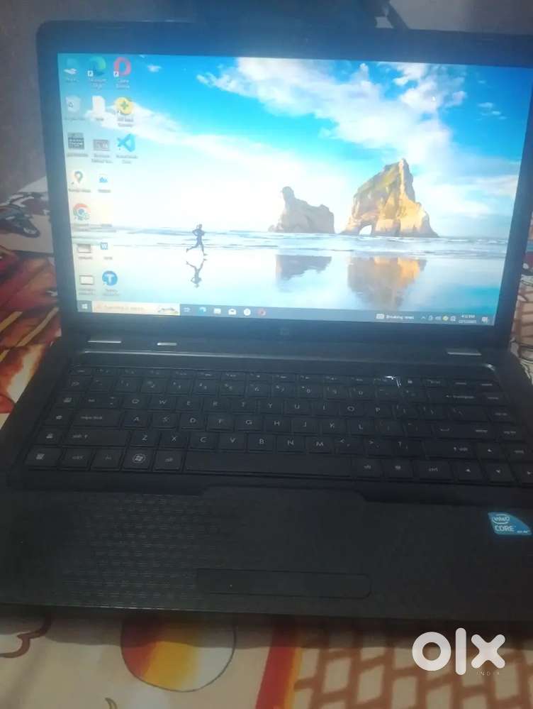 Hp laptop i3