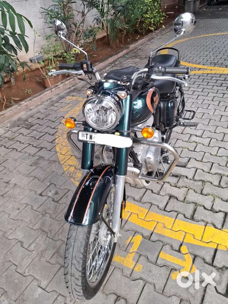 Royal  Enfield classic 350 Halcyon Green show room condition