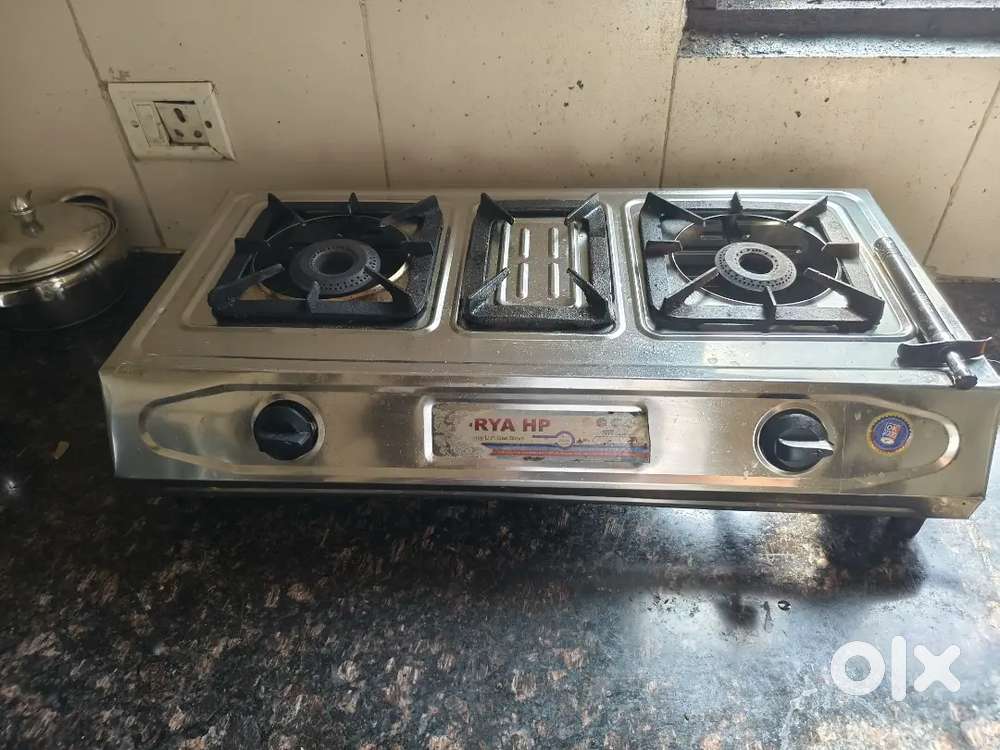 Gas stove ( it only 3 month old)