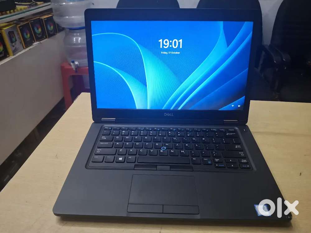 Import Laptop Dell Latitude 5490, Core i7 8th Gen, 16GB, 256GB SSD,W11