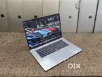 Apple Macbook Pro Touchbar 15inch i7 16gb 512gb 5.5gb Graphics