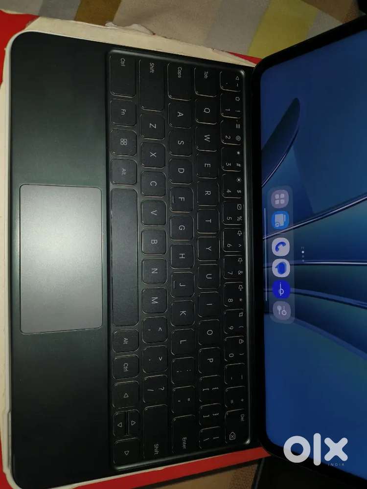 ONEPLUS MAGNETIC KEYBOARD