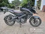 Bajaj  ns200