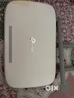 TP-Link WiFi Router (Excellent Condition)