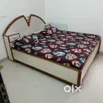 Double bed (plywood)