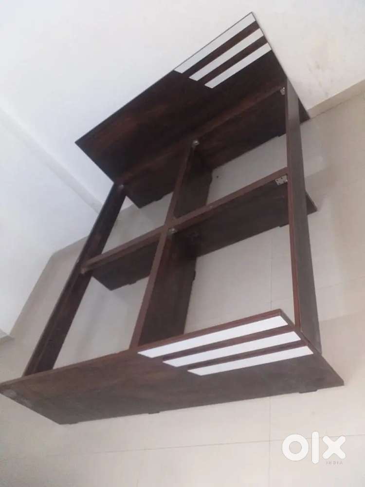 NON STORAGE QUEEN SIZE BED