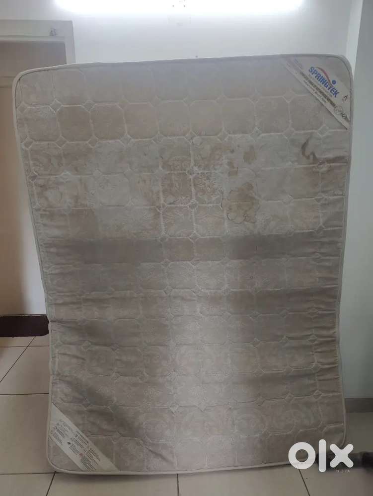 Gently used Queen-sized Mattress for sale - Good condition