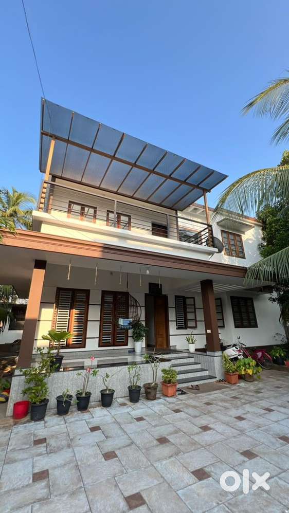4BHK 1500 Sqft House for Sale in Pazhayangadi  3 Yrs Old