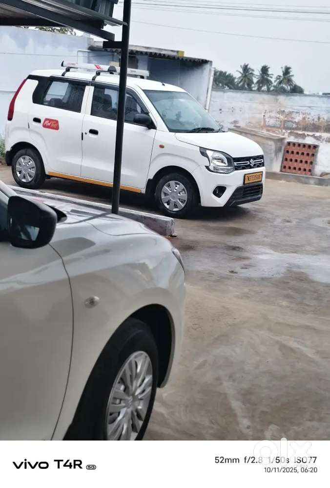 Smart & young REDTAXI DRIVER WANTED@ Pappampatti pirivu Coimbatore