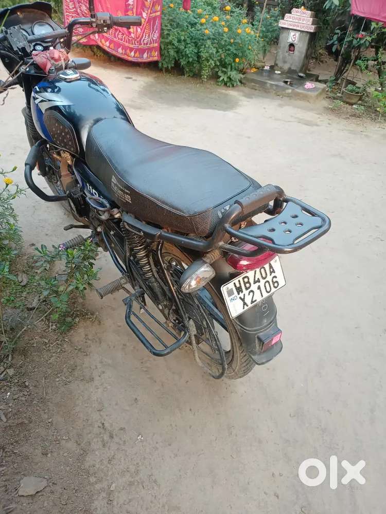 Bajaj ct110