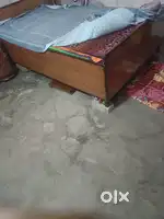 Diwan bed new candison 6 month old