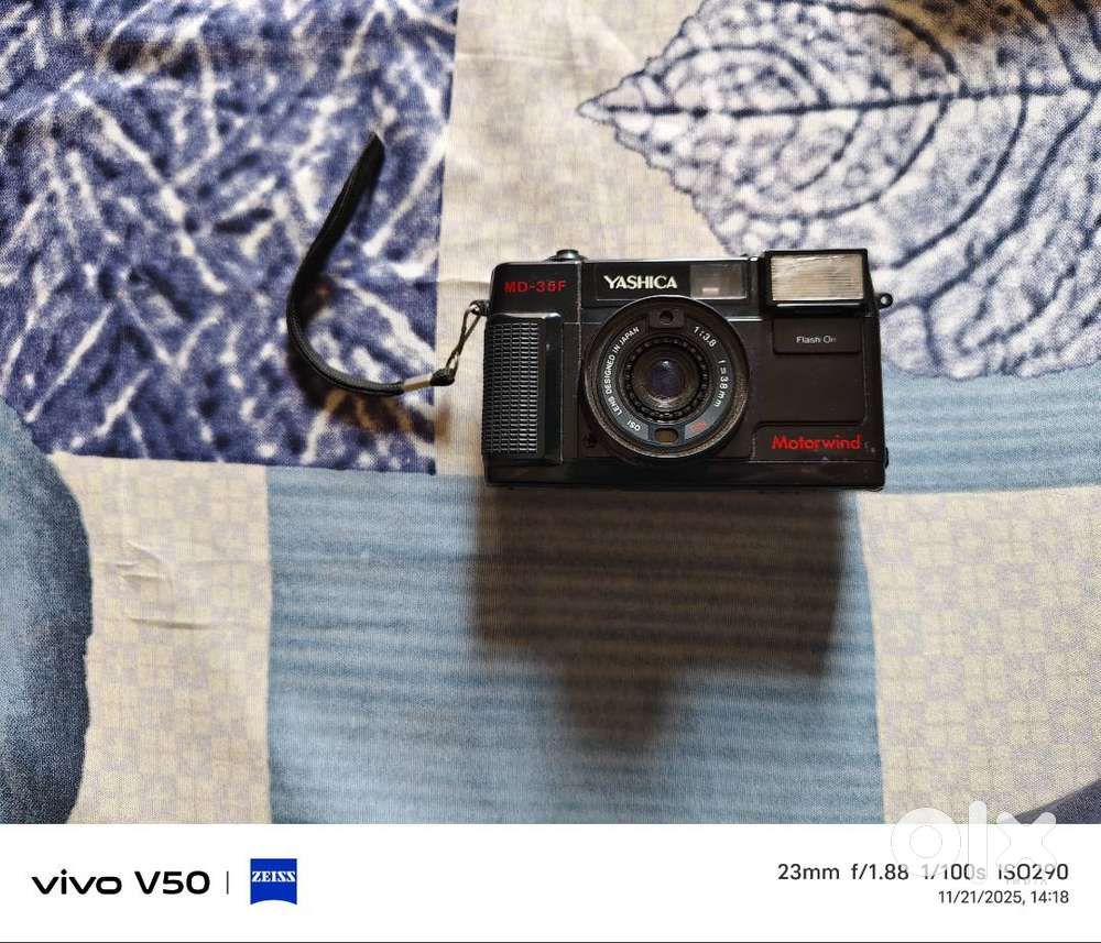 Yashica Motorwind MD-35F Camera in very good condition.