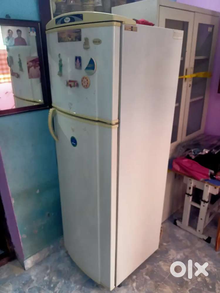 Whirlpool-fridge