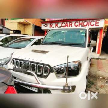 Car cleaner cum driver lagbe second hand car showroom aa