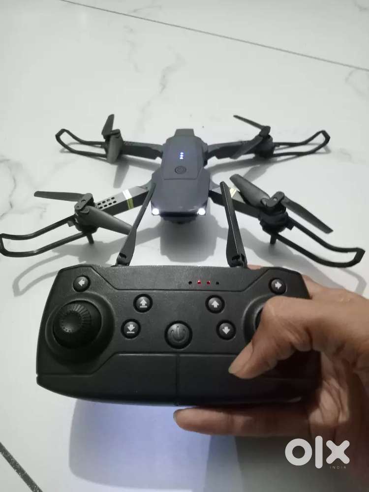 Dual camera drone
