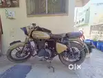Royal Enfield - Classic 350 - Khaki color