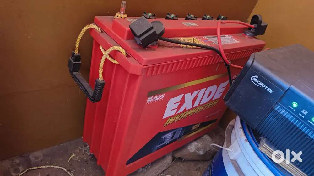 Inverter with battery