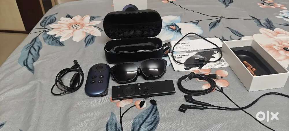 Rokid Max 2 Station and Glasses