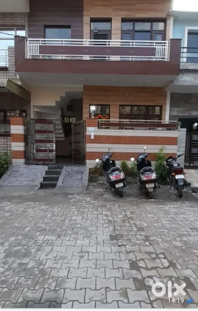 Ground Floor For Rent