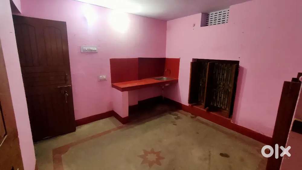 1 BHK for Family/Bachelor in Ground Floor.