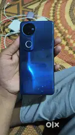 Vivo V 50 12,512