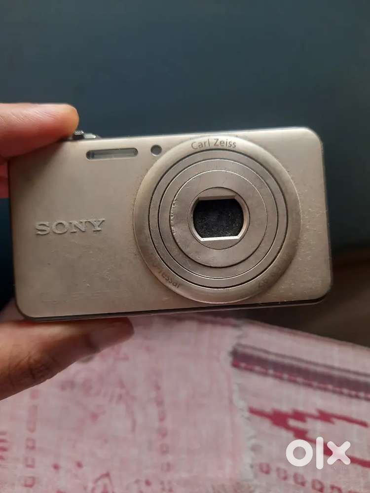 Sony Cyber Shot not in good condition