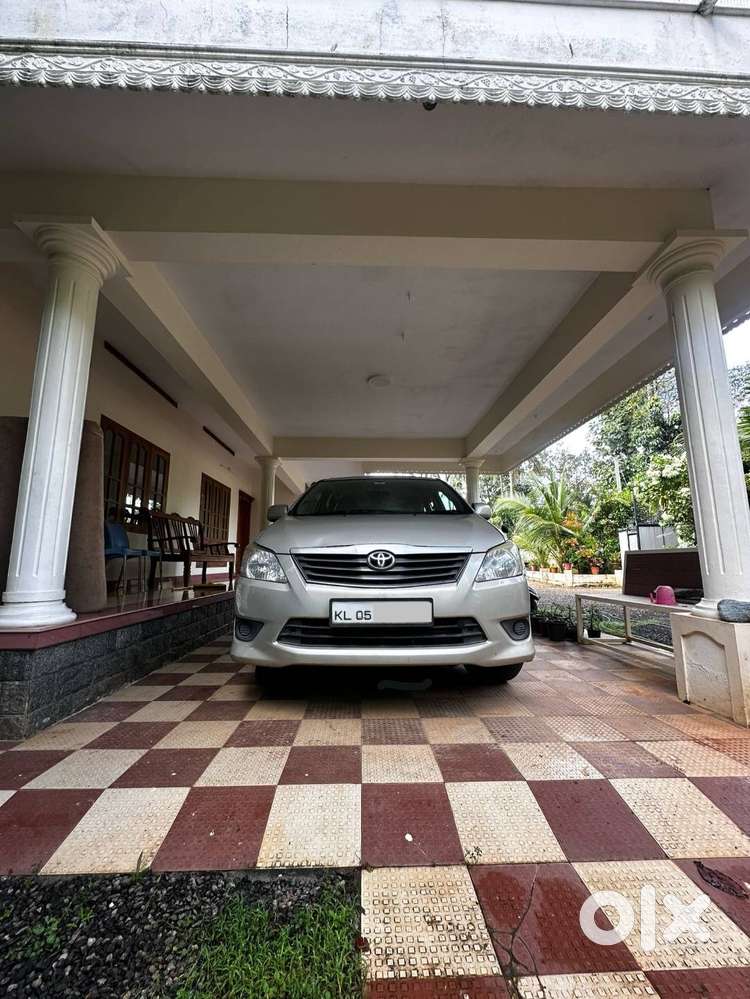 Toyota Innova 2012 Well Maintained