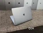Apple Macbook Pro i7/16/512gb/5.5gb Graphics 15inch Retina Touchbar