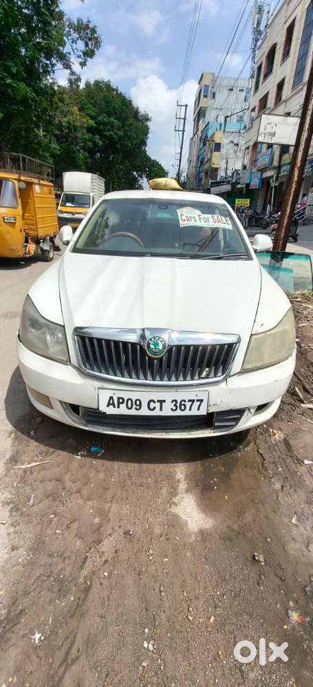 Skoda Laura 1.9 TDI MT Ambiente, 2013, Diesel