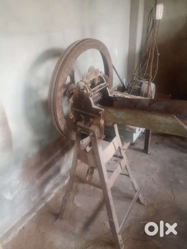 Kuti katne ki machin