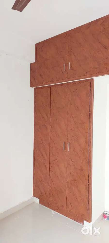 1bhk brand new with modular kitchen and balcony for small family