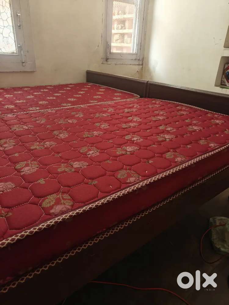 Double bed in ply and RO water purifier