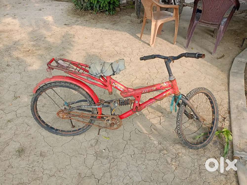 This cycle is very nice and old parsan looking for beautiful  cycle s