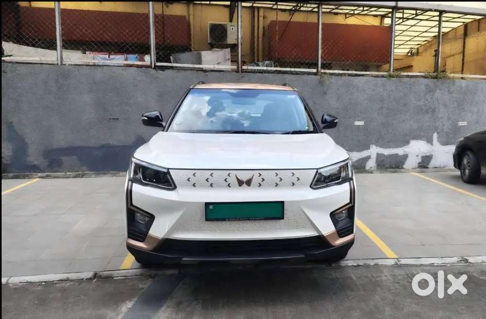 Mahindra XUV400 2024 Electric 21000 Km Driven brand new car