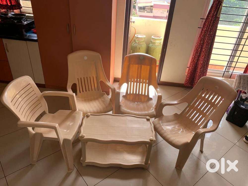 Plastic Chair& Table set of Cello and Nelkamal.