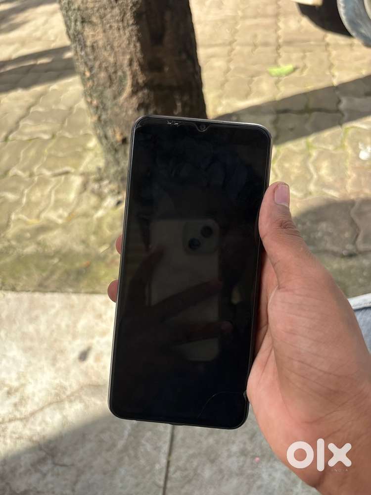 Vivo y20 for sell  box is not available