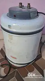 Water heater(geyser) 15. Ltr VENUS BRAND working good condition.