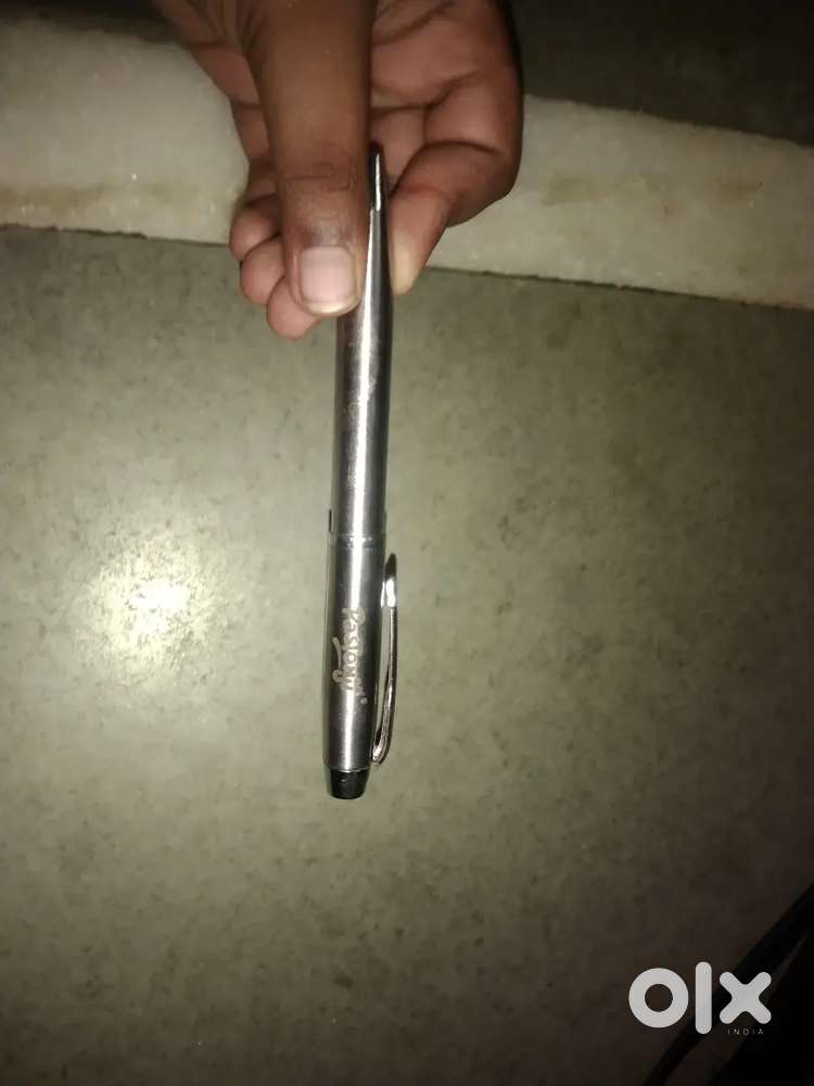 Parker pen and metal pen