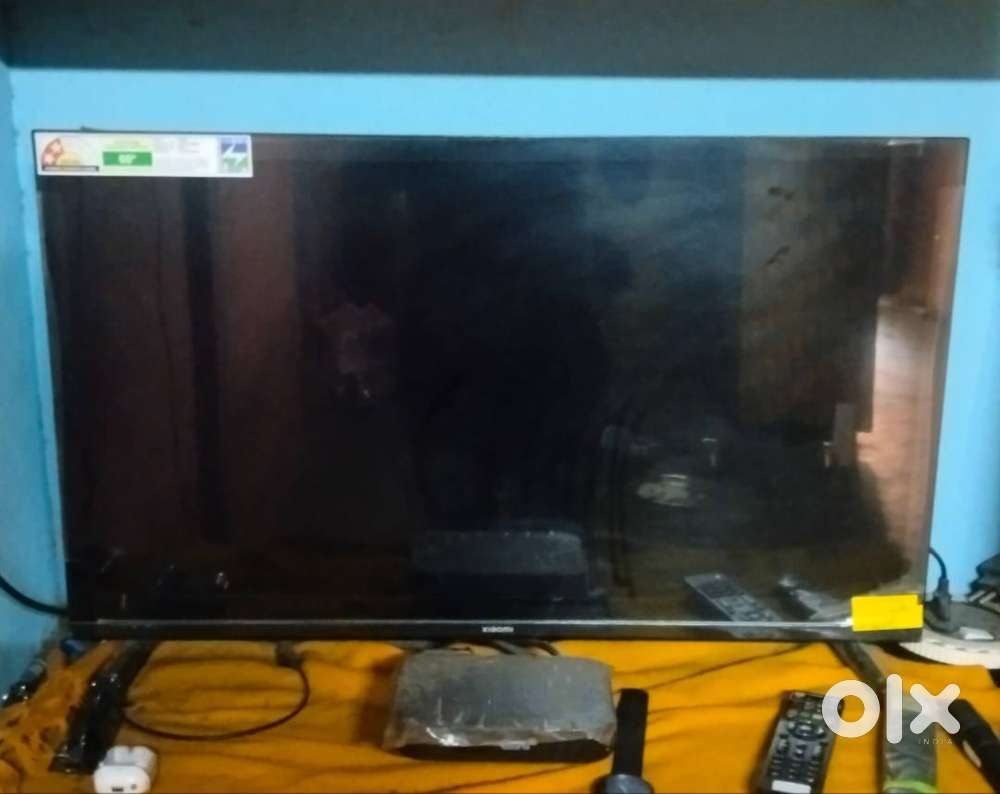 ️ Xiaomi 32” Smart LED TV (2022 Model) – Excellent Condition  Best