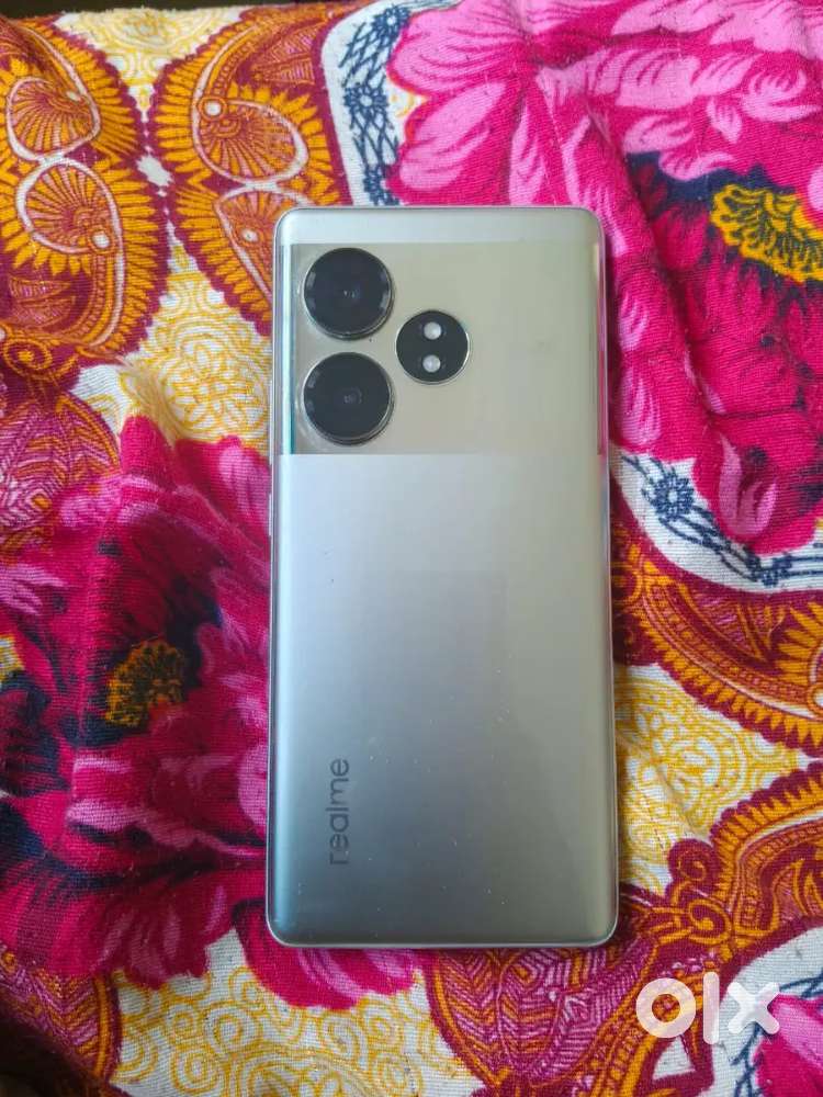 REALME GT6T