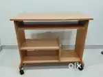 Computer table