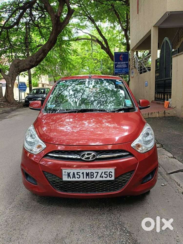 Hyundai i10 Sportz, 2011, Petrol